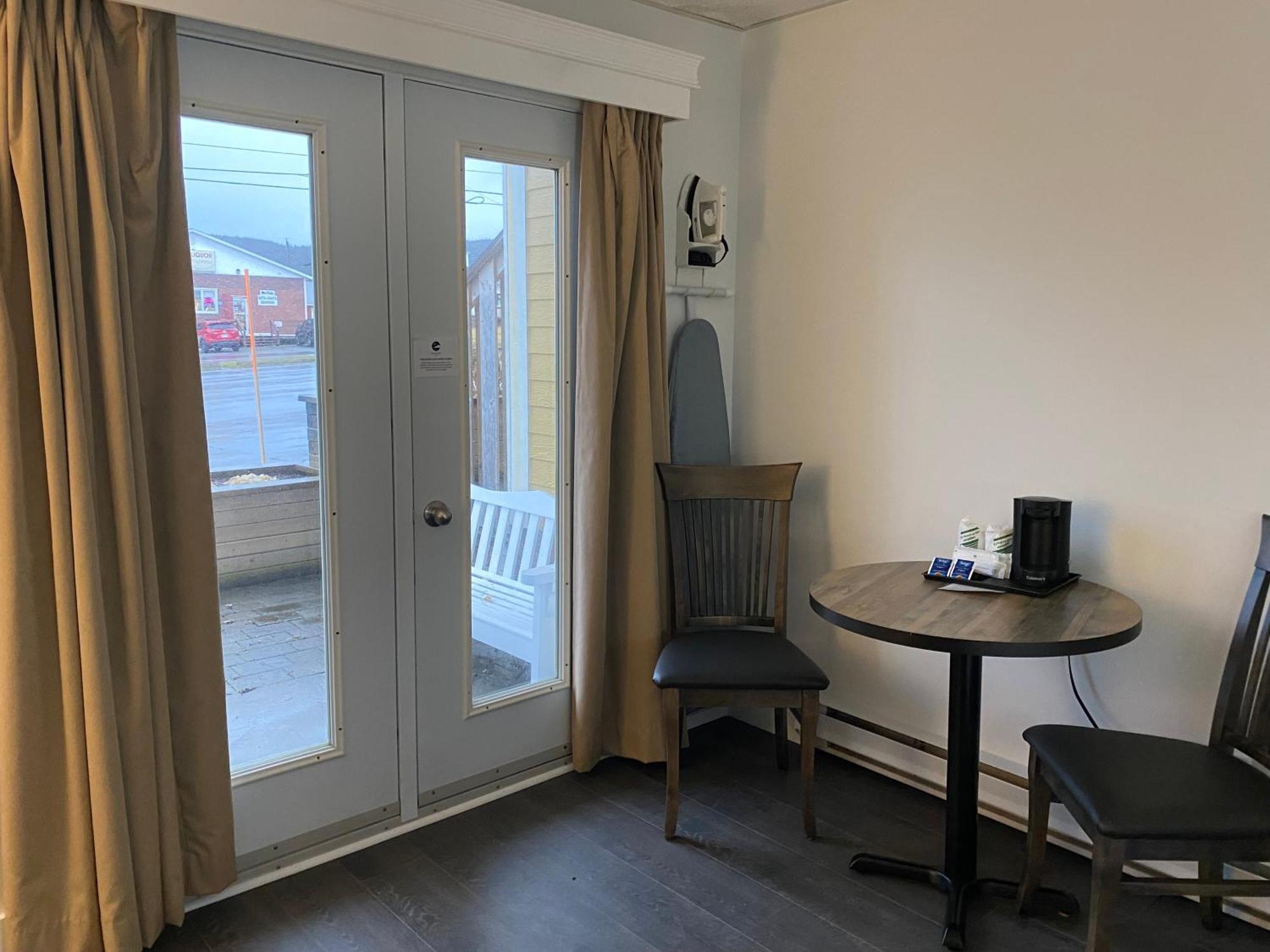 Ocean View Hotel Rocky Harbour Eksteriør bilde